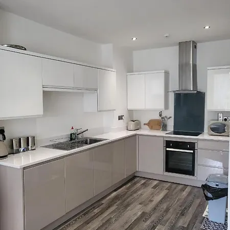 Firn By The Park Apartment Whitby